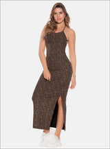 VESTIDO LARGO EN MALLA SULIMADO ANIMAL PRINT CON ESCOTE EN ESPALDA CARGADERA CRUZADA ABERTURA AL LADO IZQUIERDO